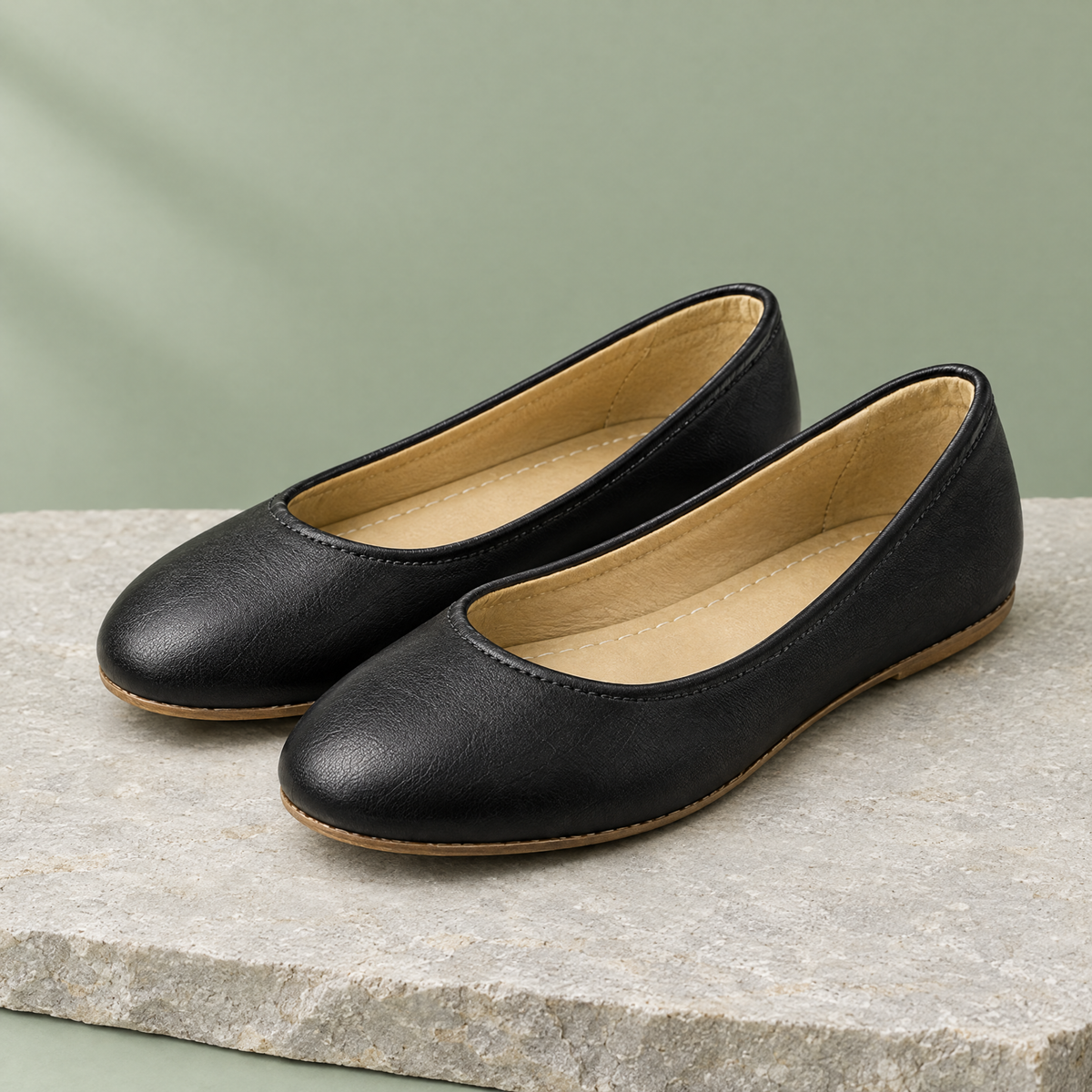 Sedge grounding ballet flat in Charcoal Black