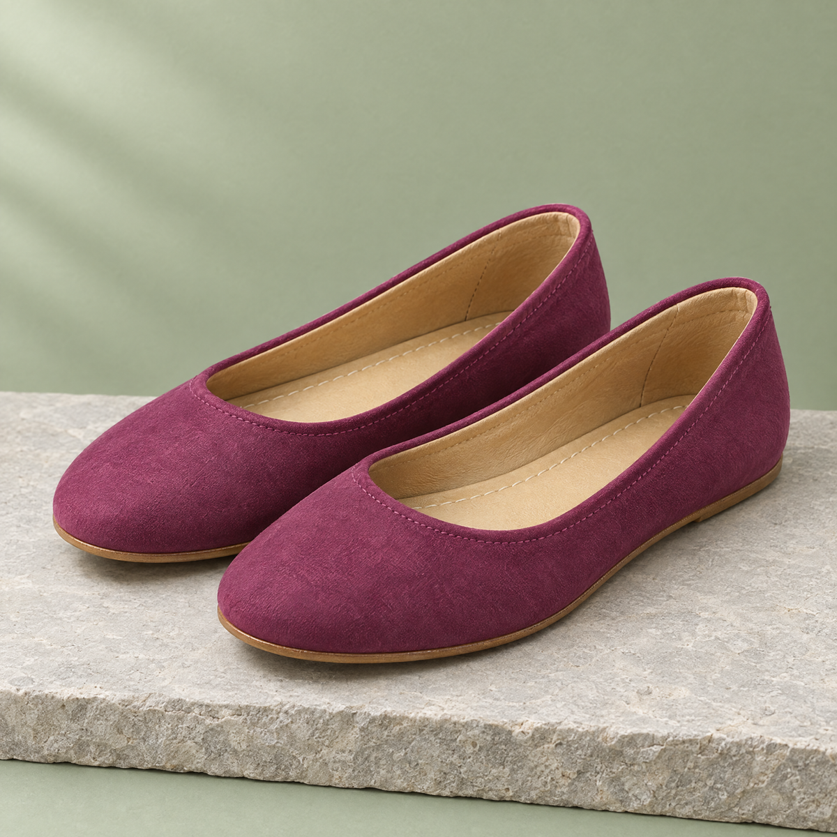 Sedge grounding ballet flat in Nubuck Burgundy