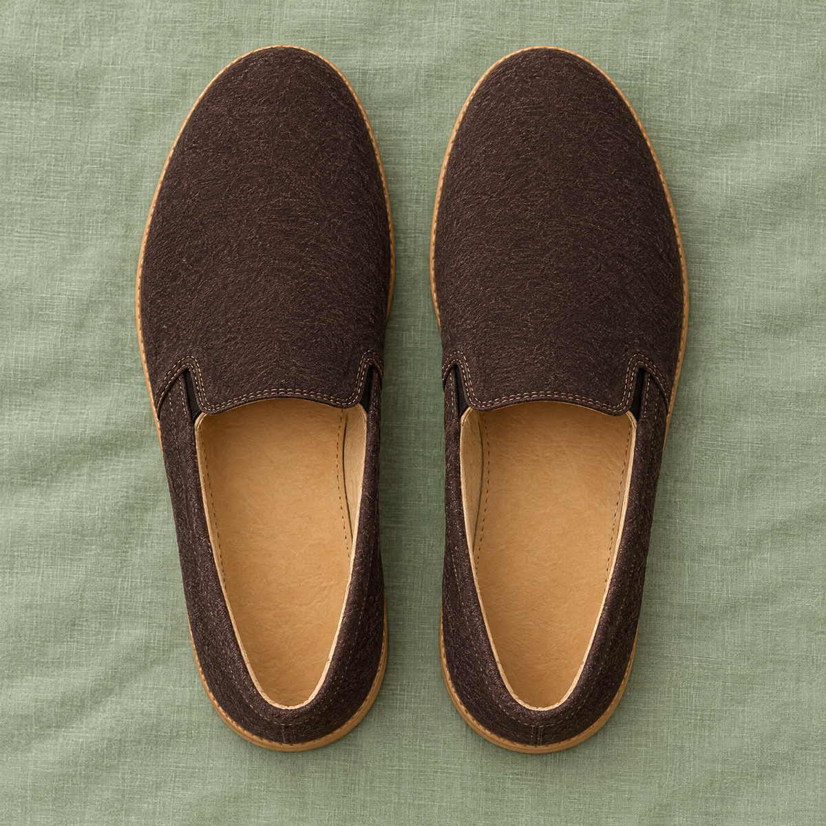 Bark pair from above showing the wide toe box