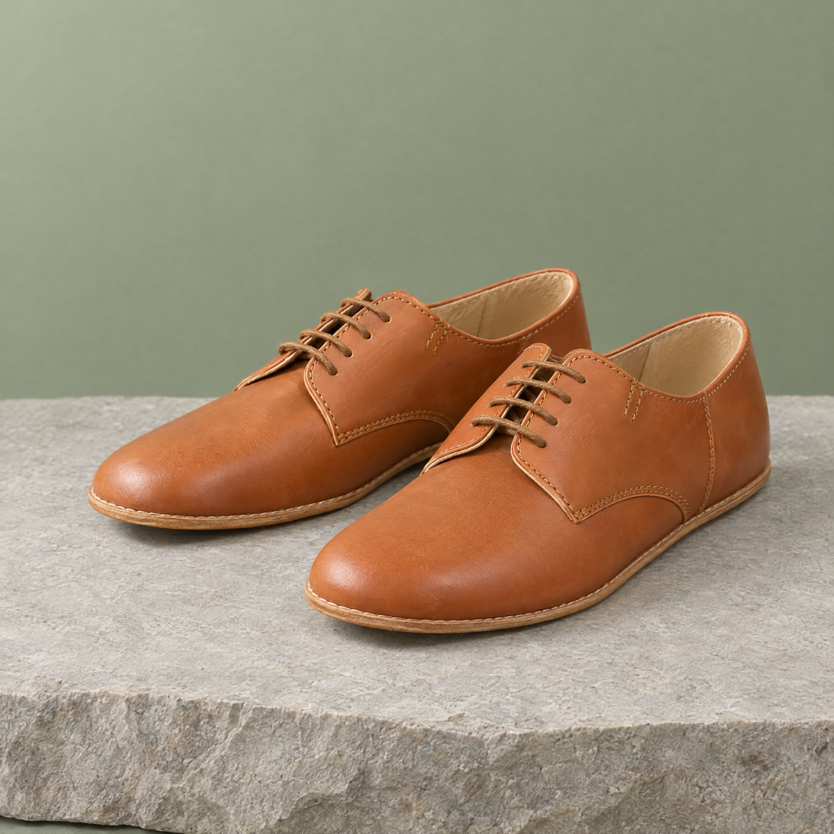 Birch grounding derby in Caramel Brown
