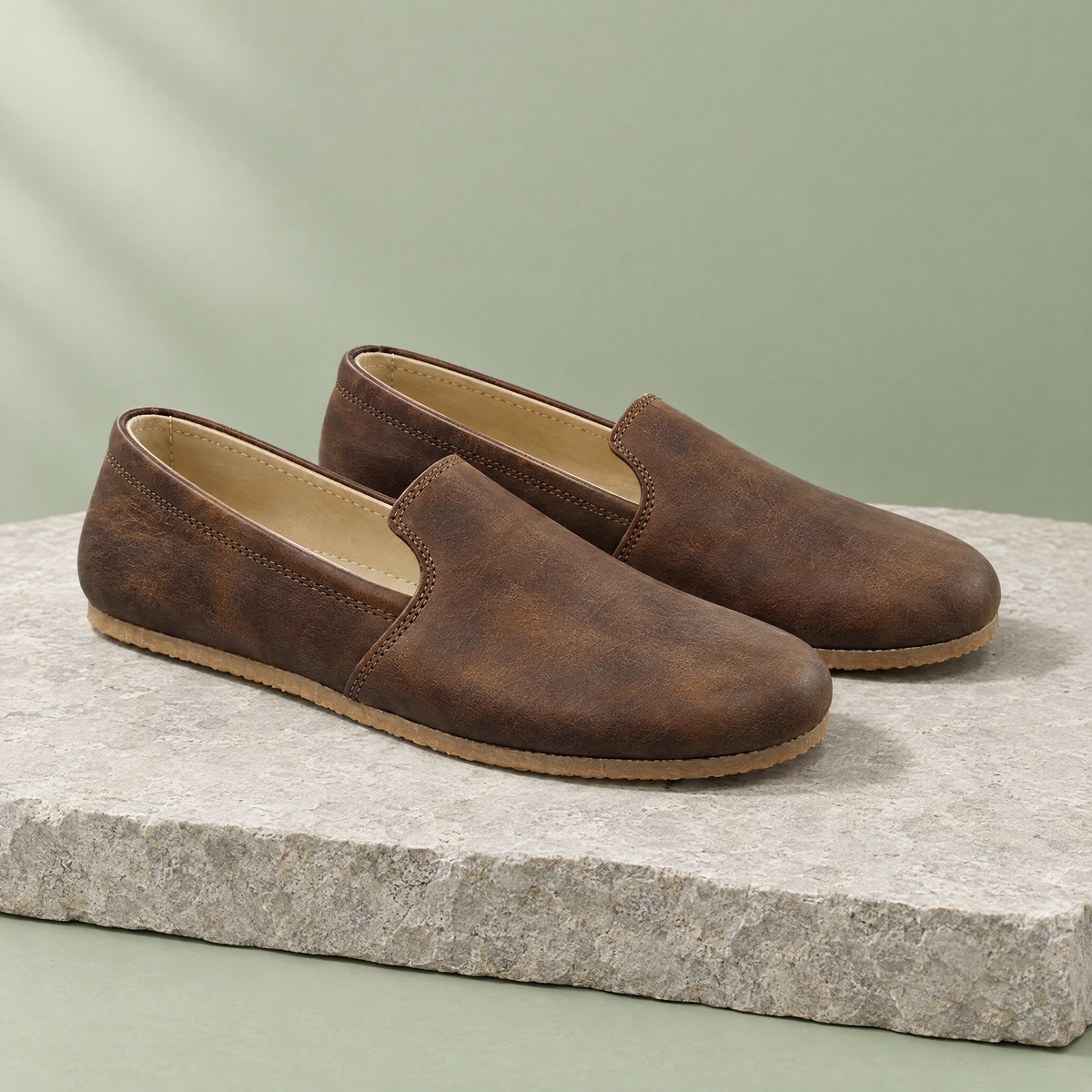 Moss grounding grip slip-on in Brentwood Brown