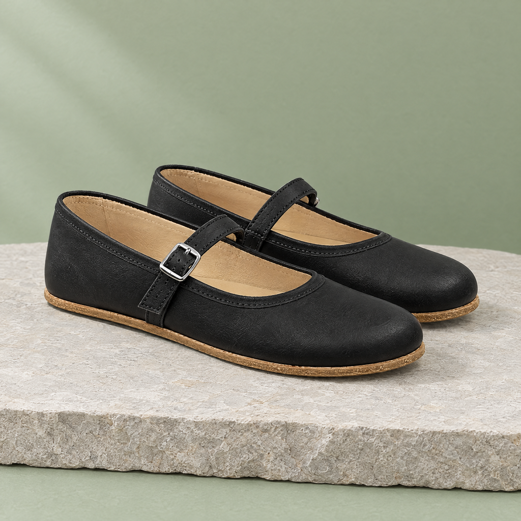 Clover grounding mary jane in Charcoal Black
