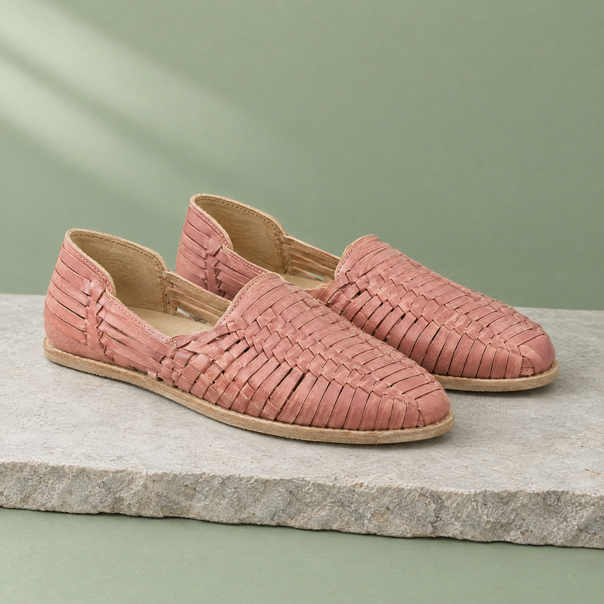 Mesa woven grounding huarache in Desert Rose