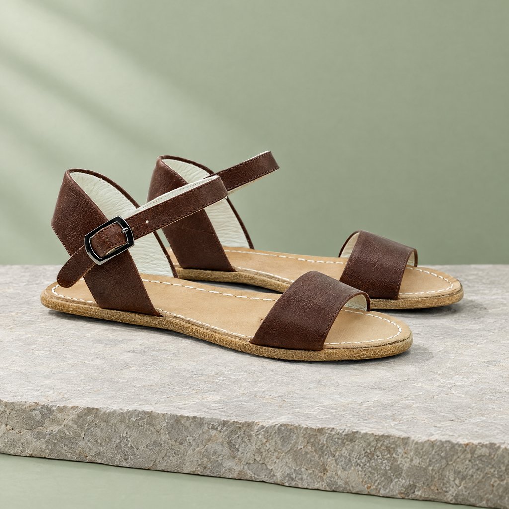 Tide grounding ankle-strap sandal in Brentwood Brown
