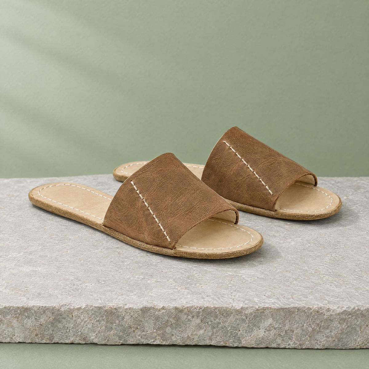 Shore grounding slide sandal in Beige Brown