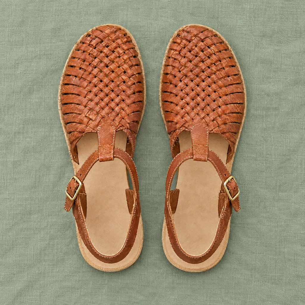 Saguaro pair from above showing the wide toe box